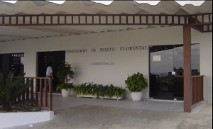 Coroa de Flores Cemitério Horto Florestal - São Paulo