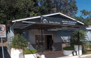 Coroa de Flores Cemiterio Jardim dos Jesuitas – Embu das Artes