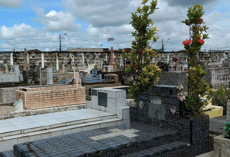  Cemitério Memorial de São Vicente - São Vicente