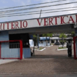Coroa de Flores Cemitério Memorial Vertical – Guarulhos