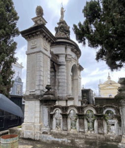 Coroa de Flores Cemitério Municipal São Francisco de Paula – Curitiba