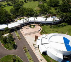 Coroa de Flores Cemitério Jardim da Paz – São José do Rio Preto