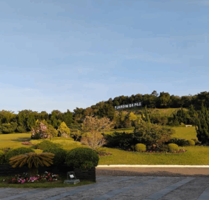 Coroa de Flores Cemitério Parque Jardim da Paz – Porto Alegre