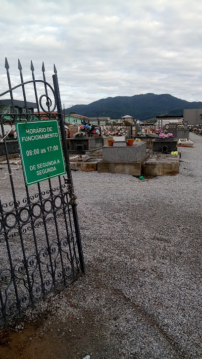  Cemitério Municipal - Camboriú