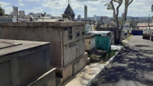 Coroa de Flores Cemitério Municipal de Varginha – Varginha